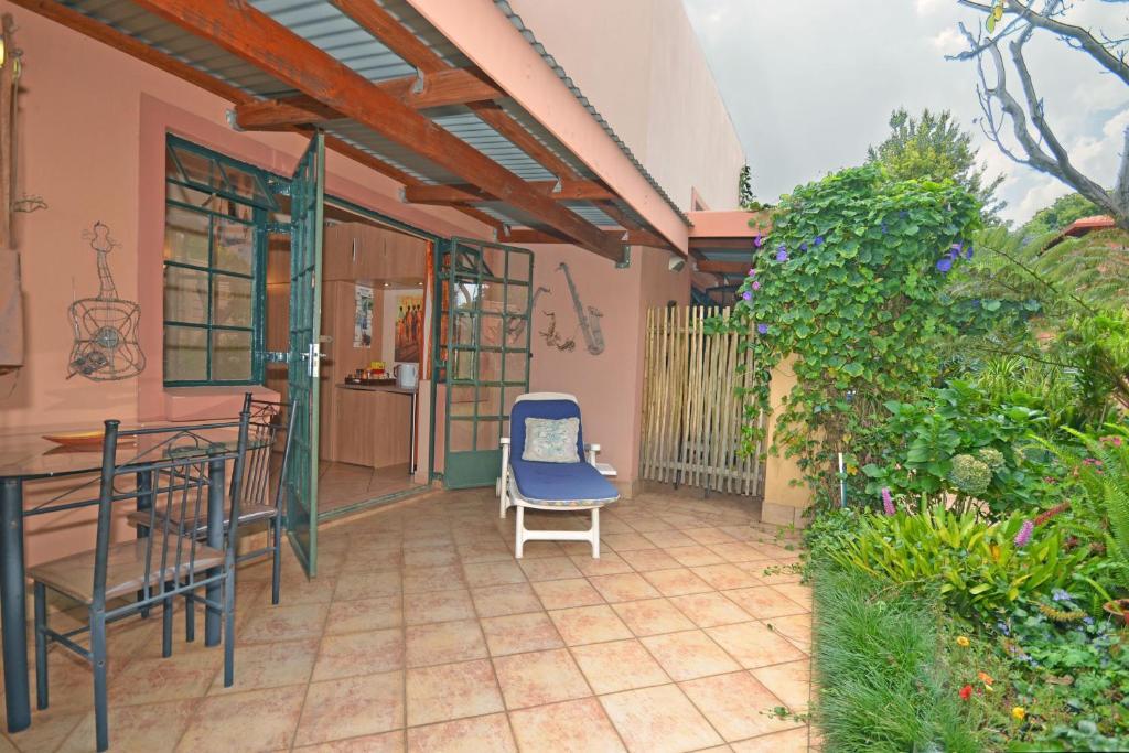 Cherry Tree Cottage B&B Linden Johannesburg Oda fotoğraf