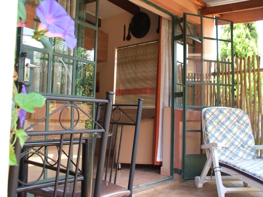 Cherry Tree Cottage B&B Linden Johannesburg Oda fotoğraf