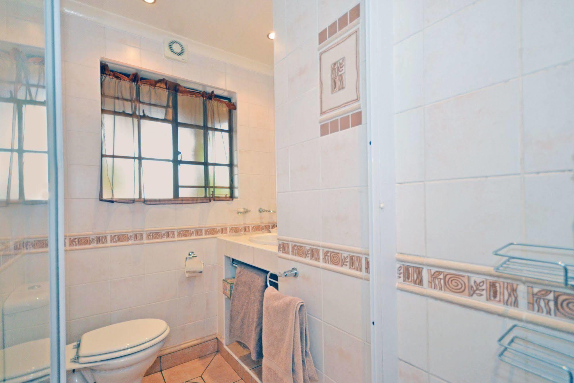 Cherry Tree Cottage B&B Linden Johannesburg Dış mekan fotoğraf