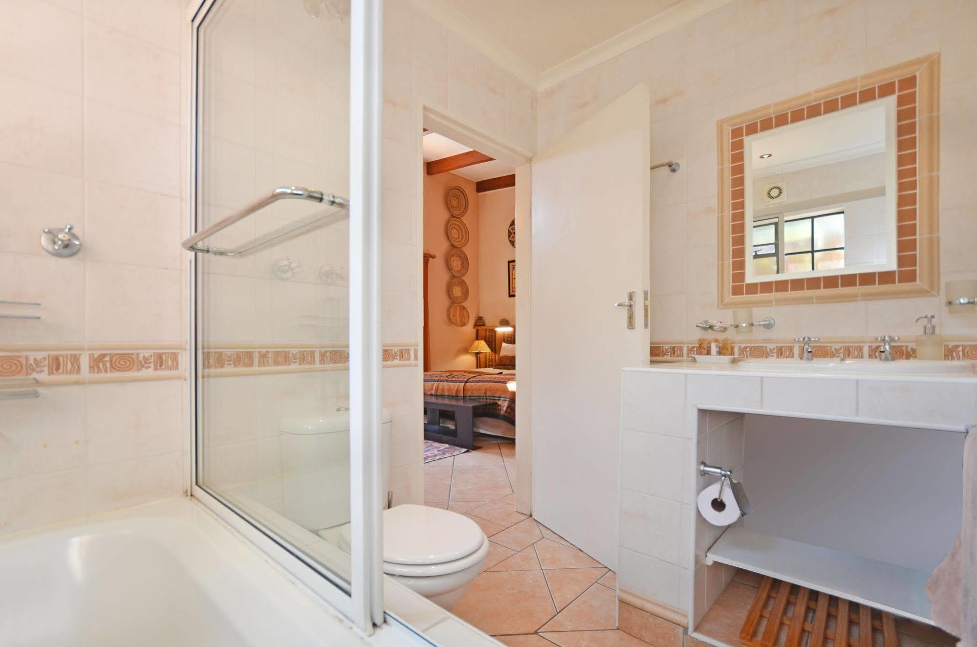 Cherry Tree Cottage B&B Linden Johannesburg Dış mekan fotoğraf