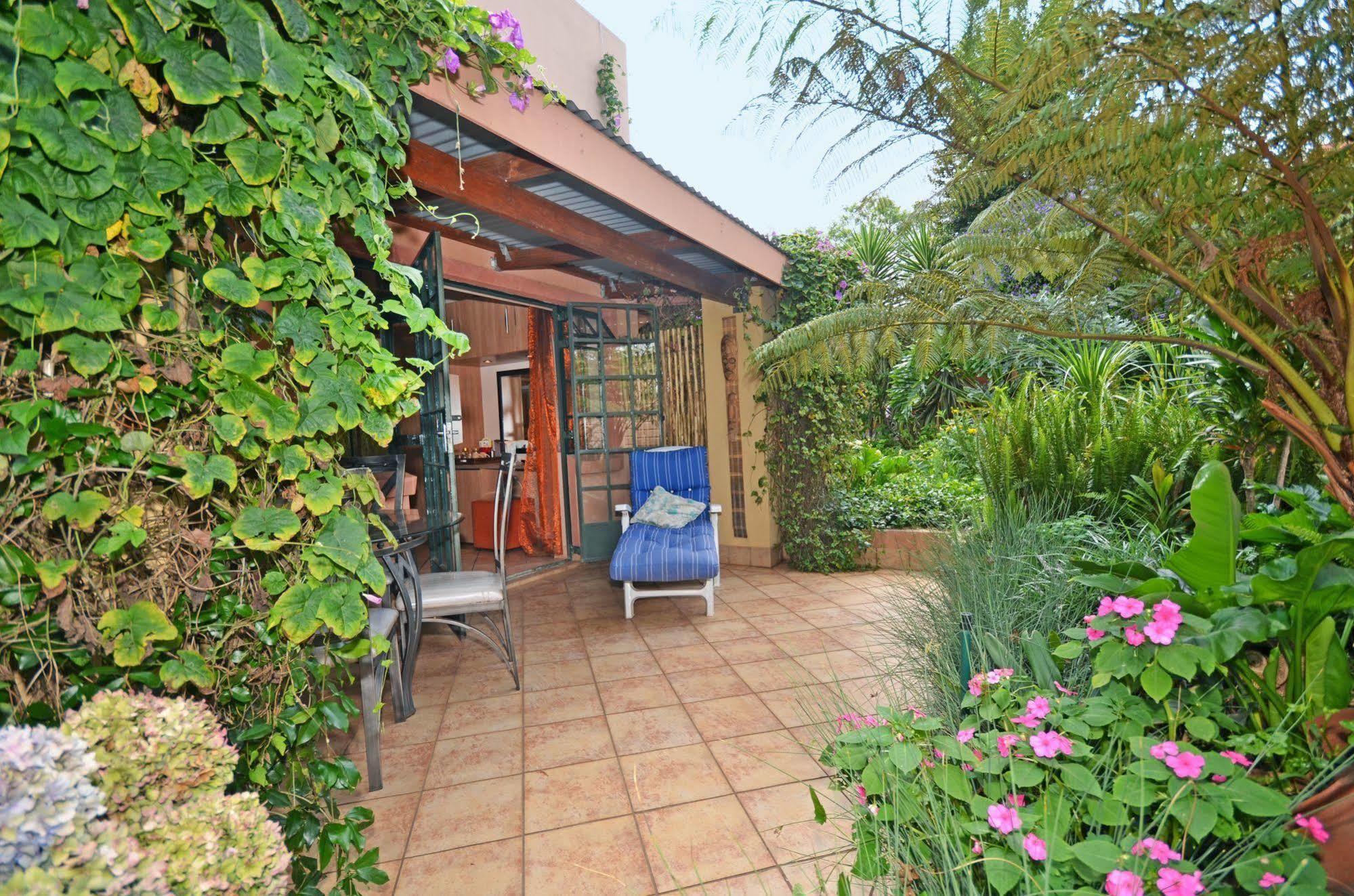 Cherry Tree Cottage B&B Linden Johannesburg Dış mekan fotoğraf